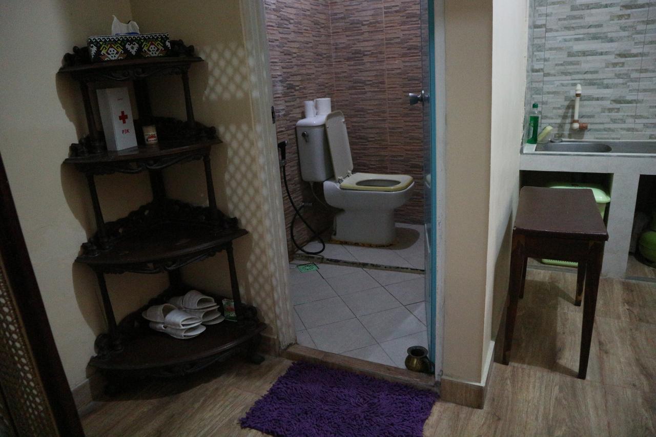 Kembar Guesthouse Yogyakarta Exterior foto