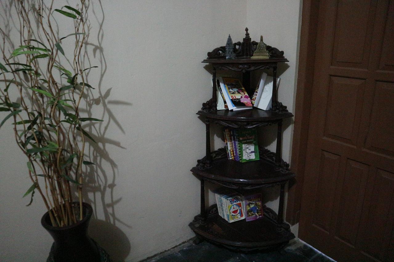 Kembar Guesthouse Yogyakarta Exterior foto