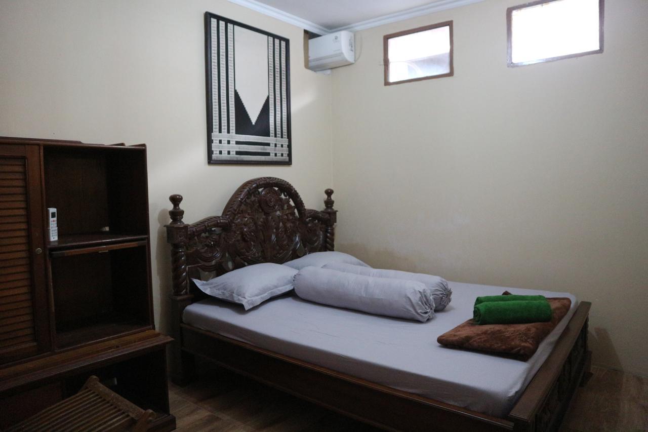 Kembar Guesthouse Yogyakarta Exterior foto