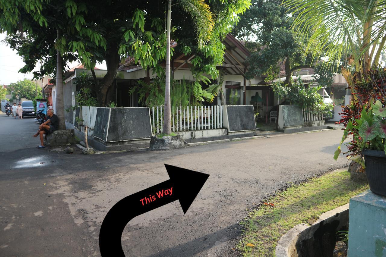 Kembar Guesthouse Yogyakarta Exterior foto